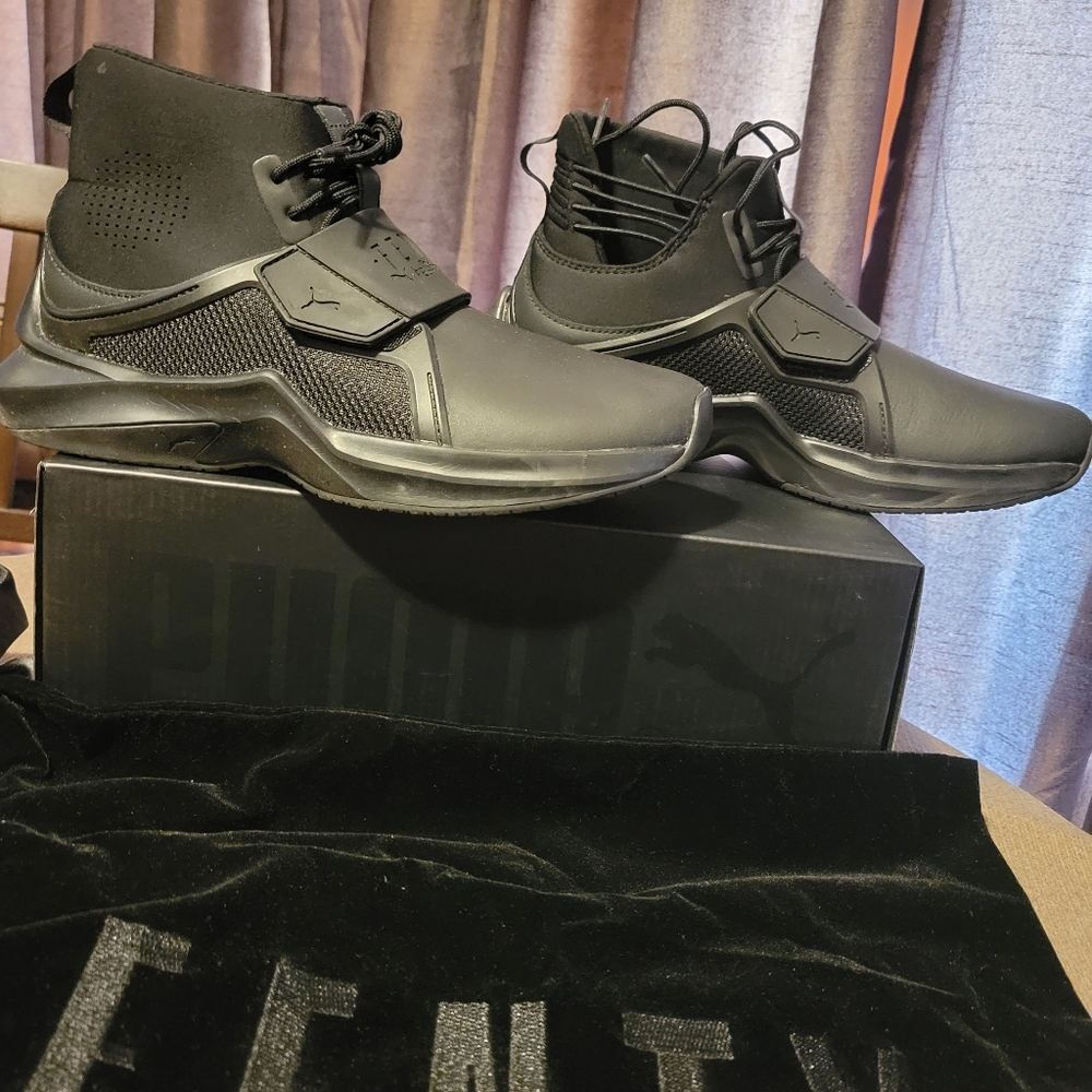 Puma Fenty High top Size 6